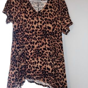 Cheetah top size small